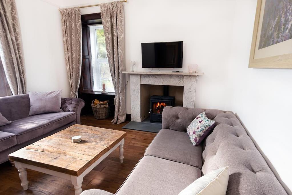 Cosy 200 Year Old Listed Cottage Near To St Andrews 마킨치 외부 사진