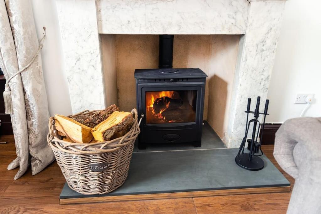 Cosy 200 Year Old Listed Cottage Near To St Andrews 마킨치 외부 사진